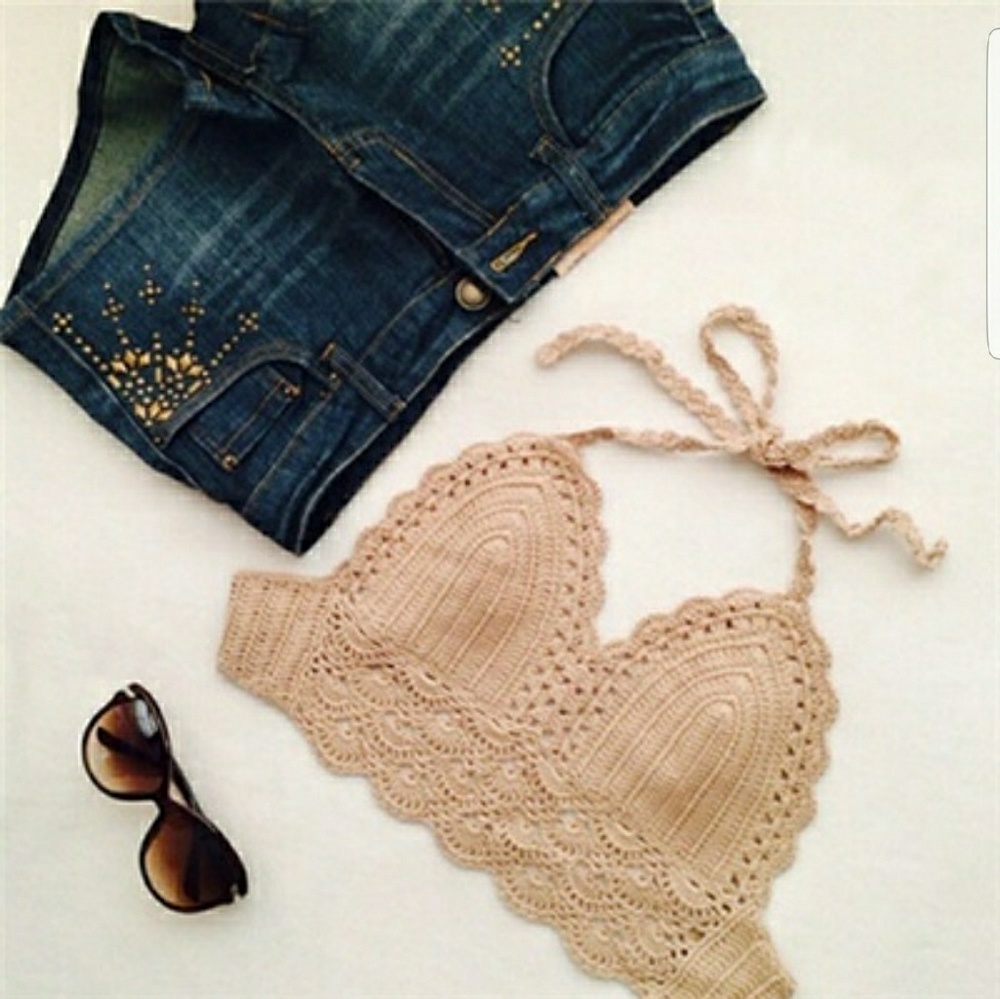 Bikini Top or crop top.