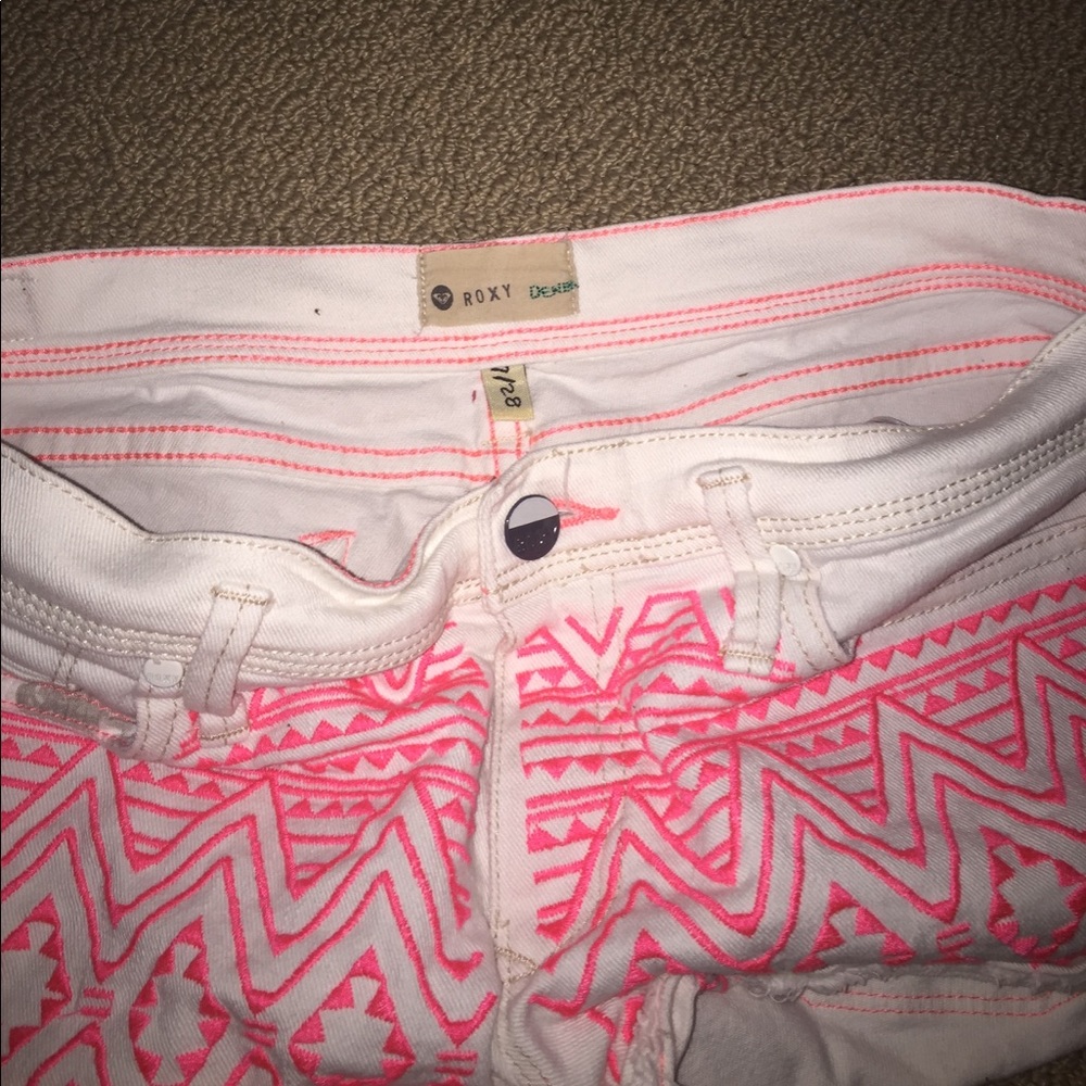 Shorts - Picture 3 of 3