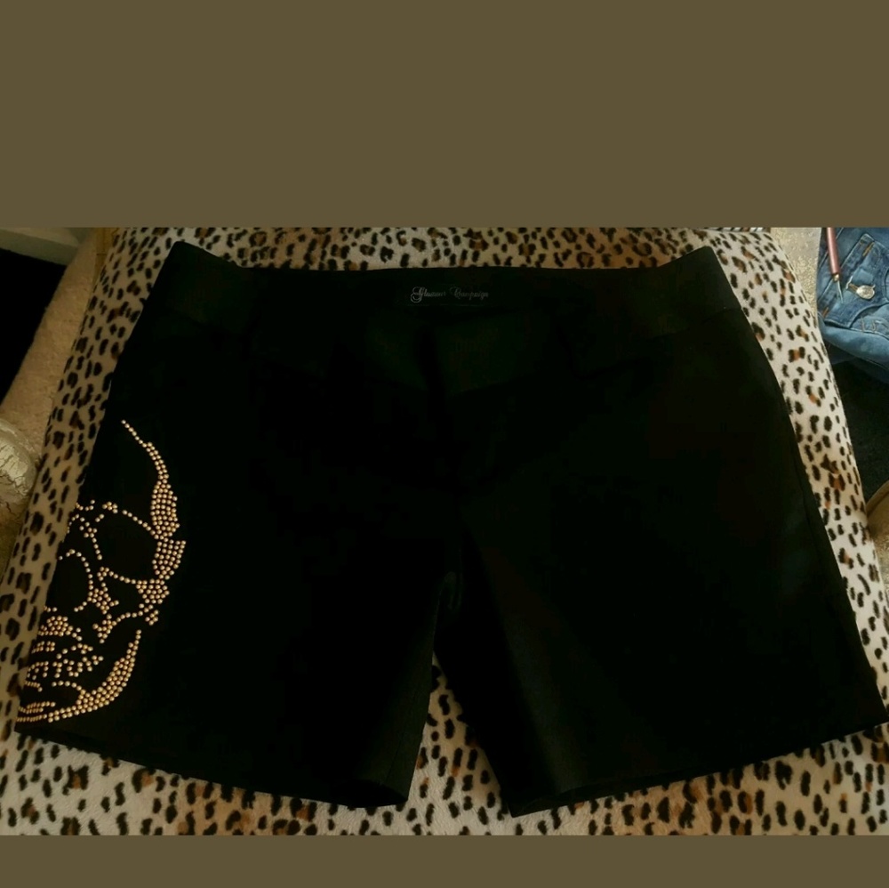 GLAMOUR CAMPAIGN STUD SKELETON SHORTS