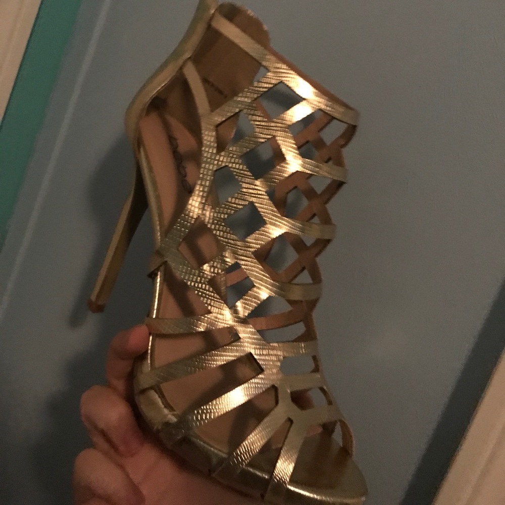 Shoes - Picture 3 of 3