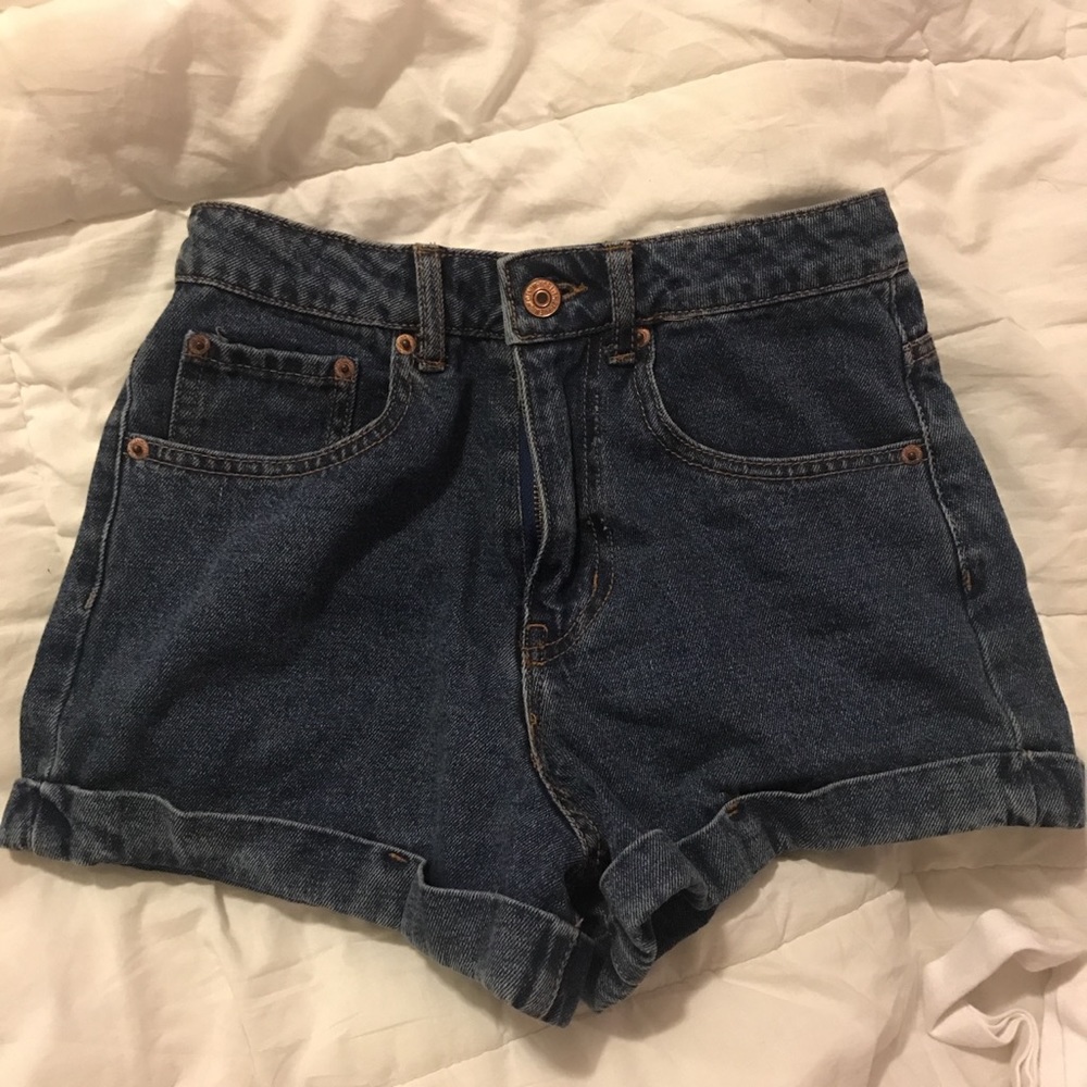 *BRAND NEW* DENIM SHORTS