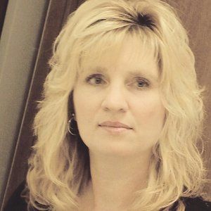 Meet your Posher, Jenny