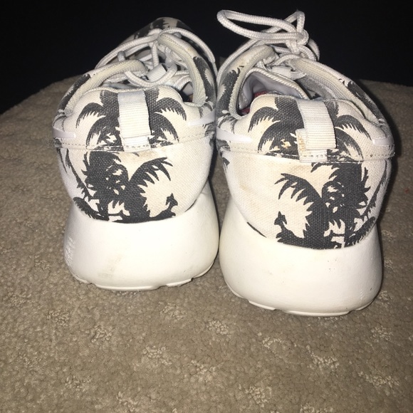 Palm tree roshe - Picture 3 of 4