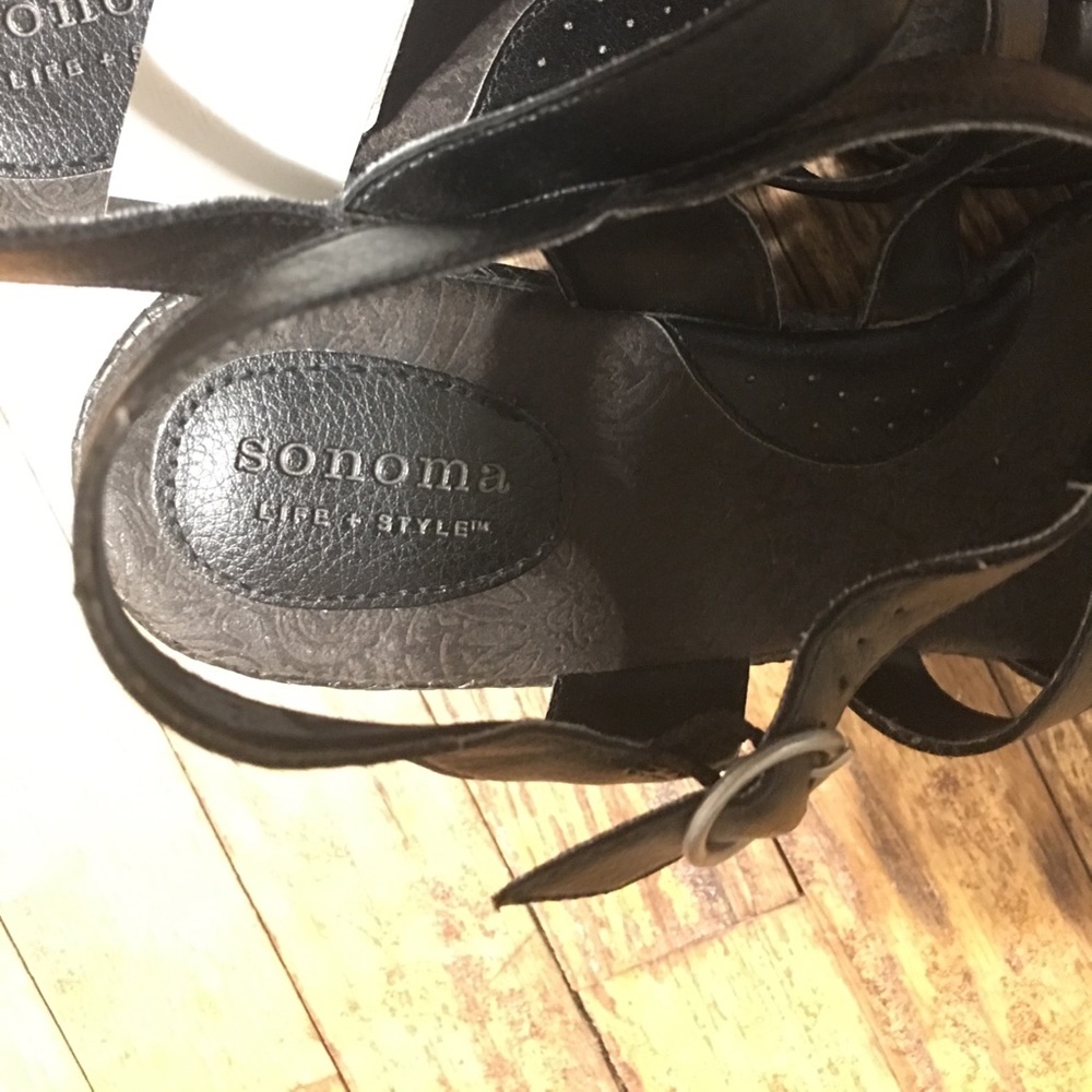 Selling Women's Sonoma Sandals size 10 - Picture 4 of 4