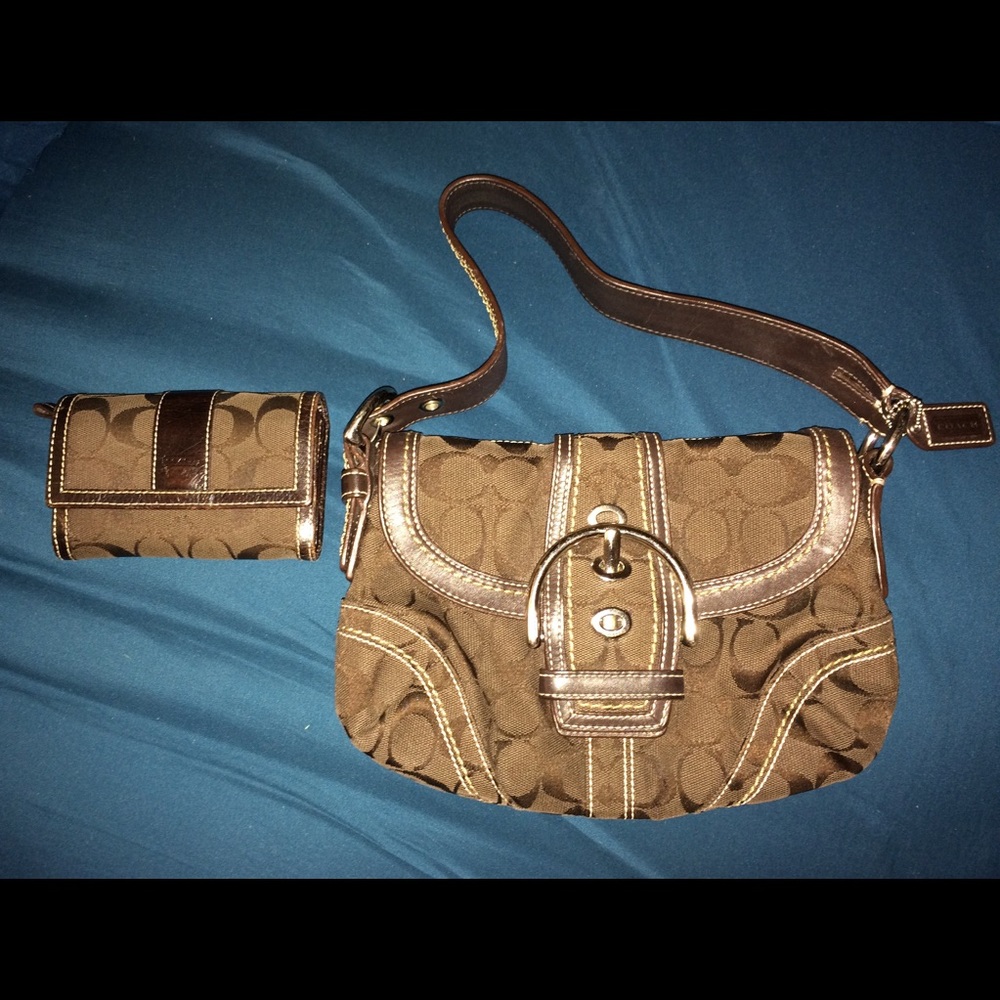 Coach Flap Hobo Small Bag & Matching Wallet EUC
