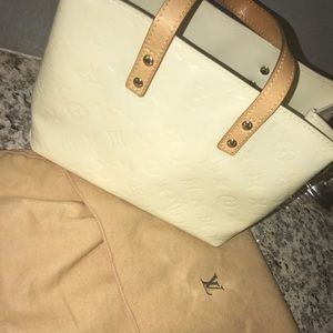 PeArl tote Louis Vuitton authentic veris reade