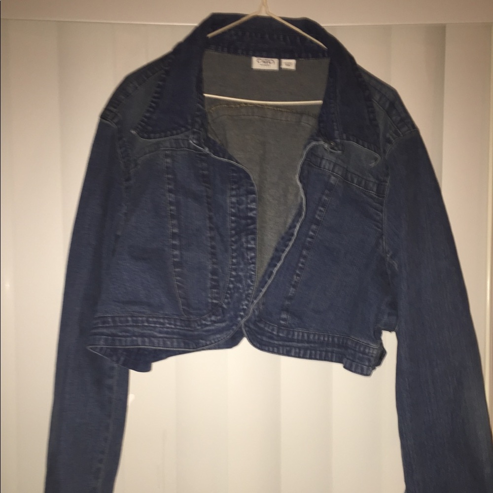 Cropped Denim Jacket size 22/24 (XL) Cato