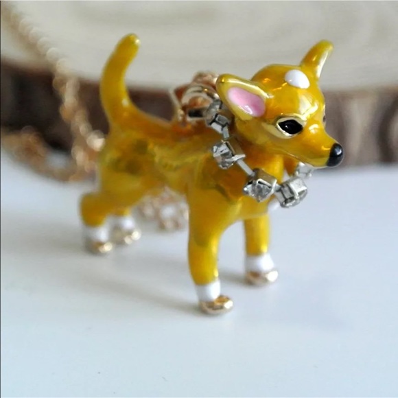 DESIGNER EYE-CATCHING CHIHUAHUA NECKLACE! - Picture 2 of 6