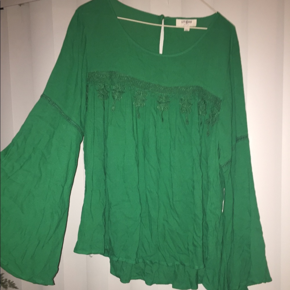 Green shirt size M umgee USA