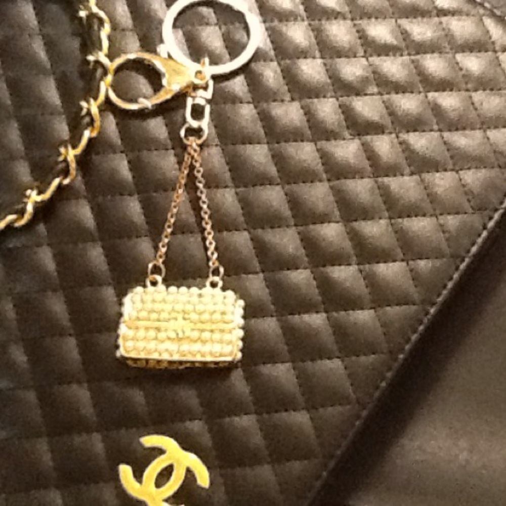 Designer Key Chain - Picture 3 of 6