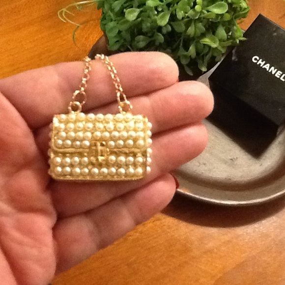 Designer Key Chain - Picture 2 of 6