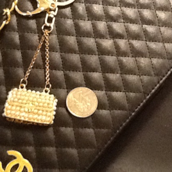 Designer Key Chain - Picture 4 of 6