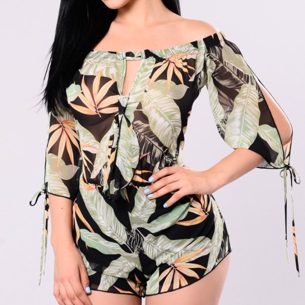 Fashionnova Romper (BRAND NEW)