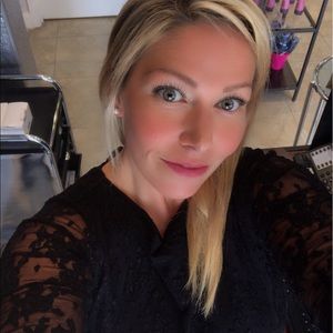 Meet your Posher, Dionne