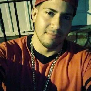 Meet your Posher, Moises