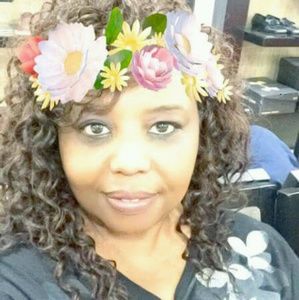 Meet your Posher, Bobbie