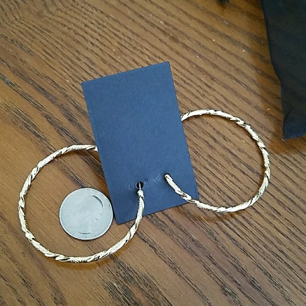 Gifted to SuhaidiNWT MNG Gold- Toned Hoop Earrings - Picture 5 of 5