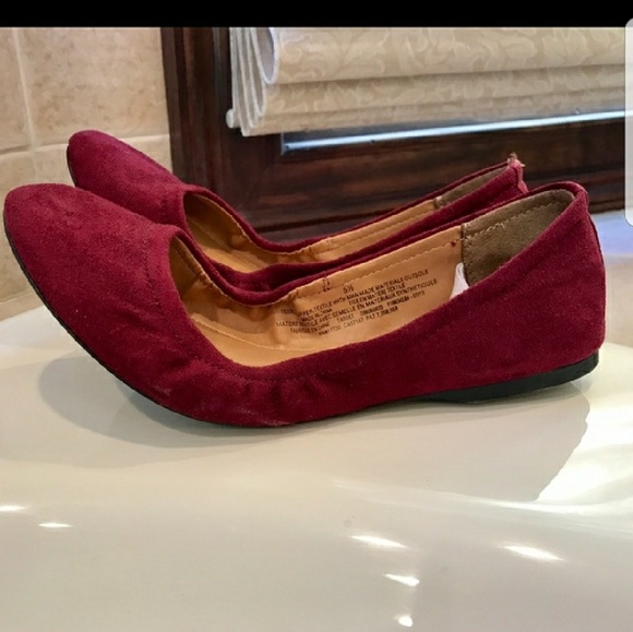 flats - Picture 3 of 3