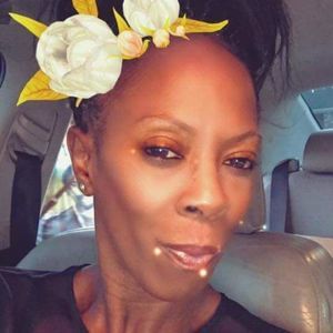 Meet your Posher, Antoinette