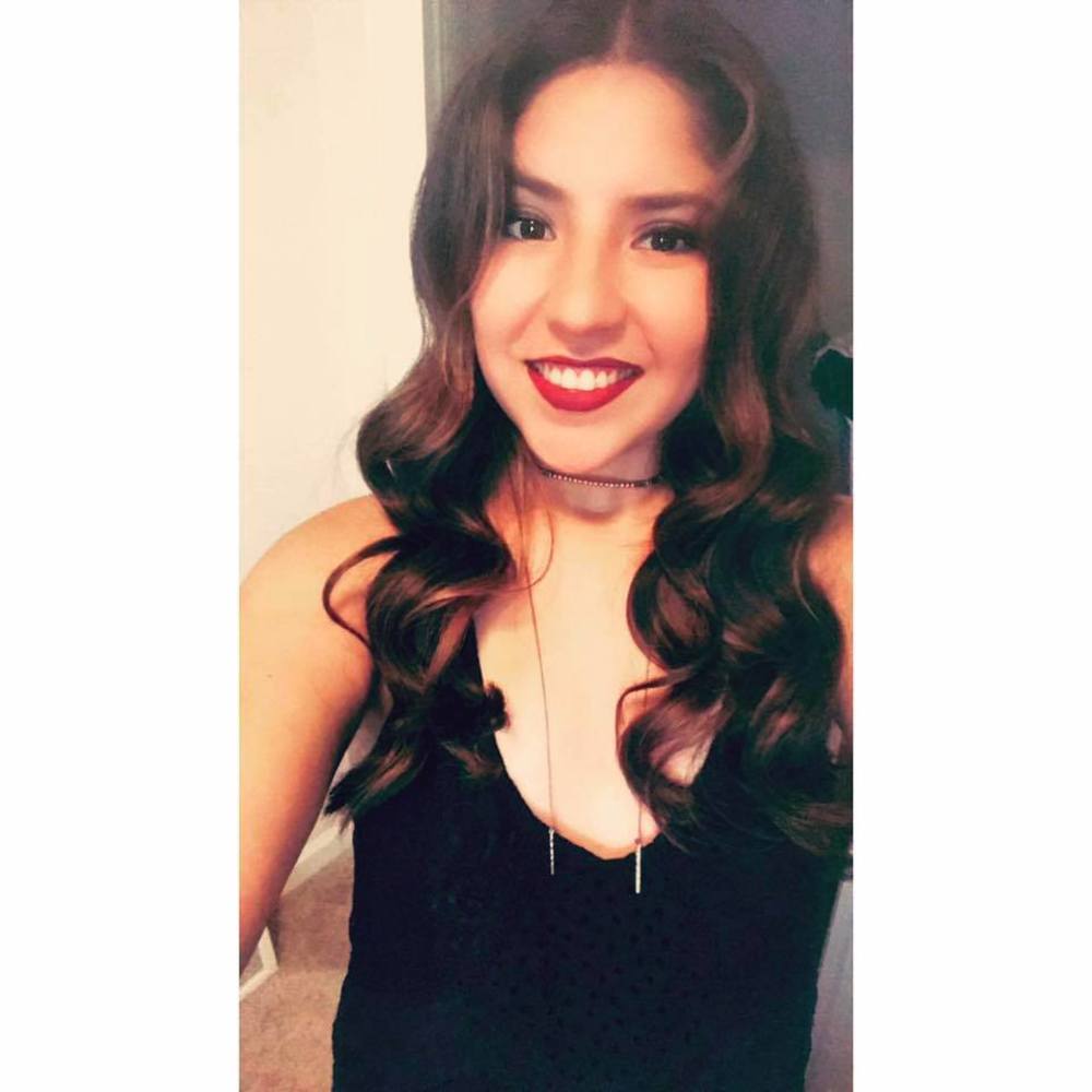 Meet your Posher, Alessandra