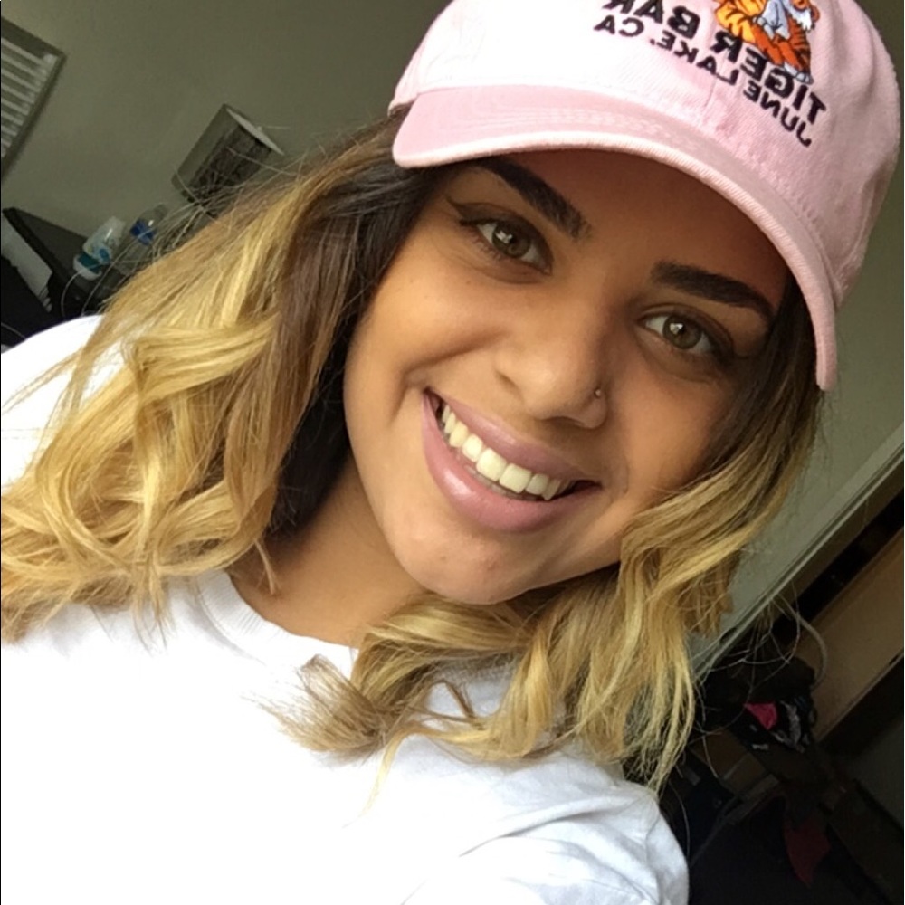 Meet your Posher, Jennifer