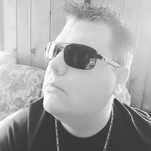 Meet your Posher, Jonathan