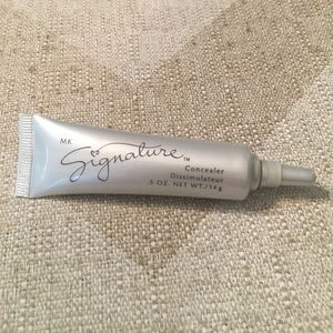 Mary Kay concealer, Ivory