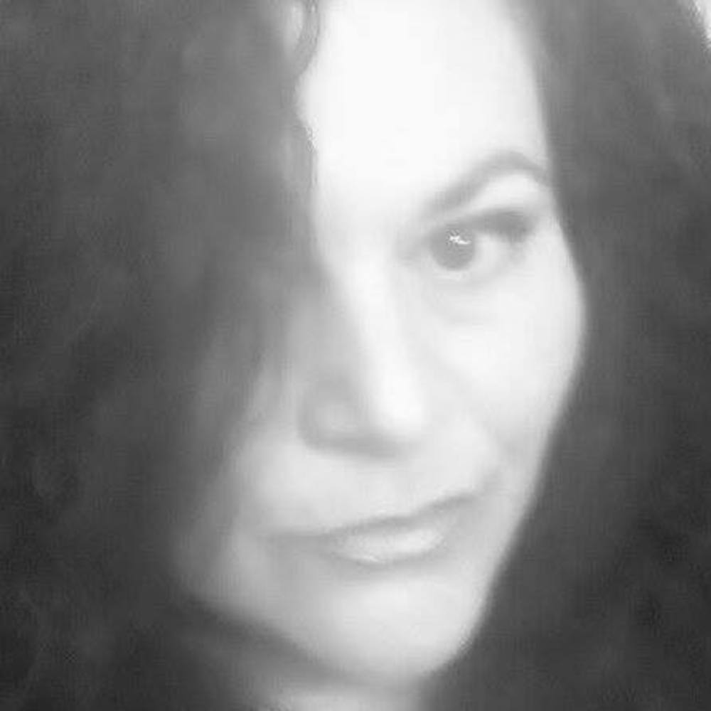 Meet your Posher, Maura