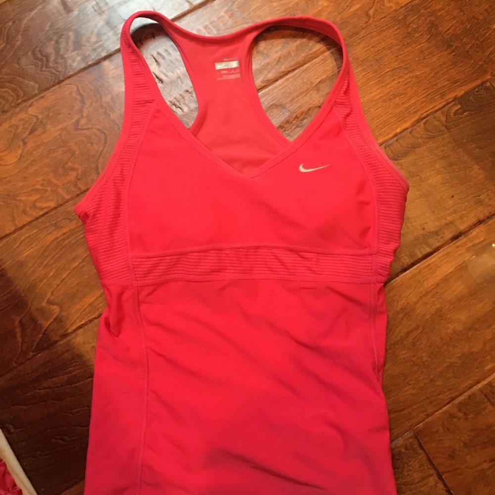 Nike workout top