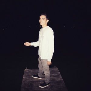 Meet your Posher, Cameron