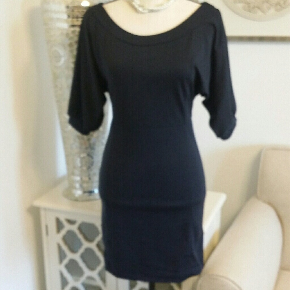 XXI. NAVY BLUE DRESS