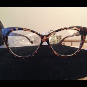 Cheater reading glasses    Tiger  shell