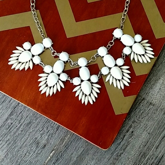 2 Tone White Statement Necklace - Picture 2 of 5