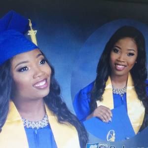 Meet your Posher, Andria