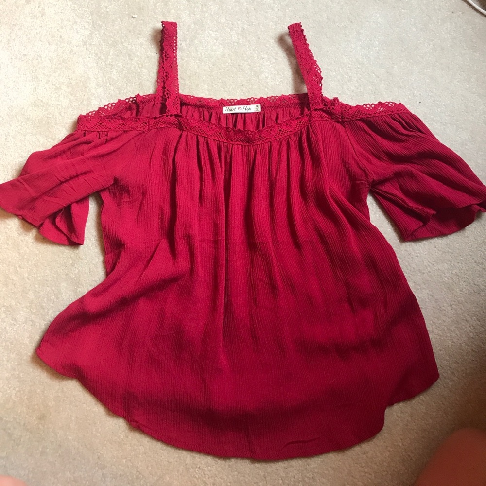 *SOLD!!!*Red off the shoulder flowy shirt