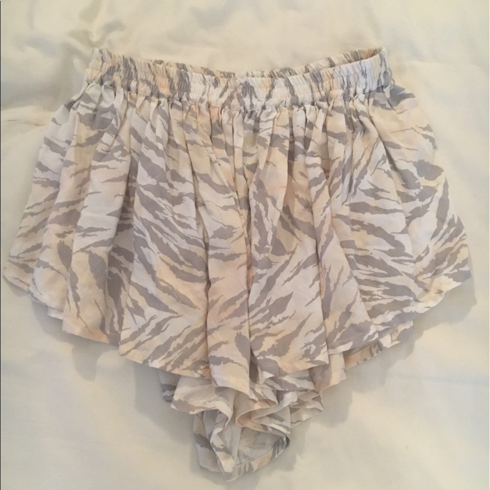 Indah flowy printed shorts