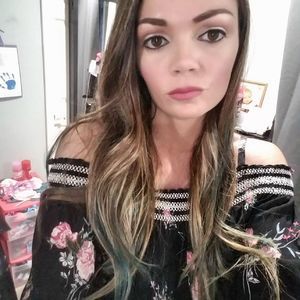 Meet your Posher, Holly