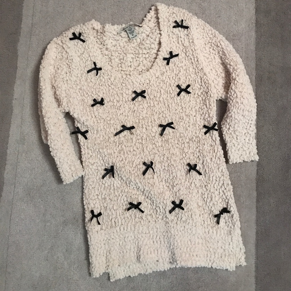 Bow sweater