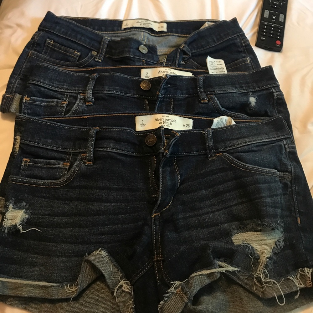 Abercrombie and fitch size 2 short bundle