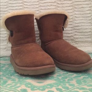 Bailey button ll uggs