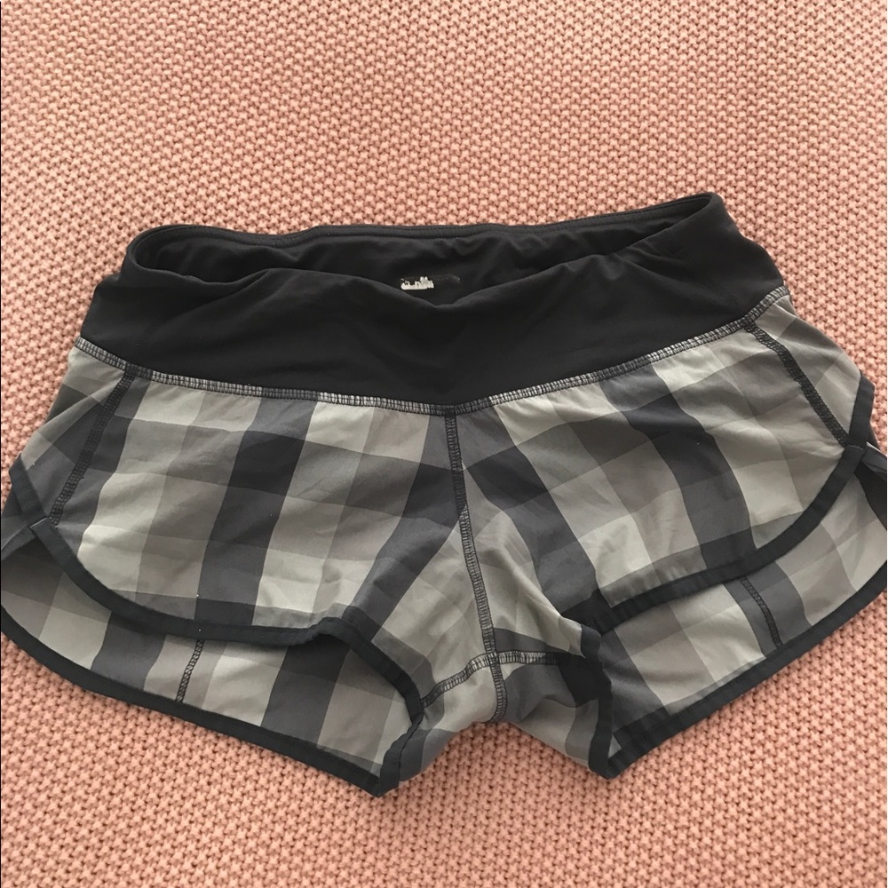 Gray plaid Lululemon speed shorts 2way stretch.
