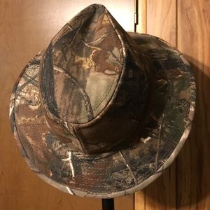 NWOT Men's camo hat