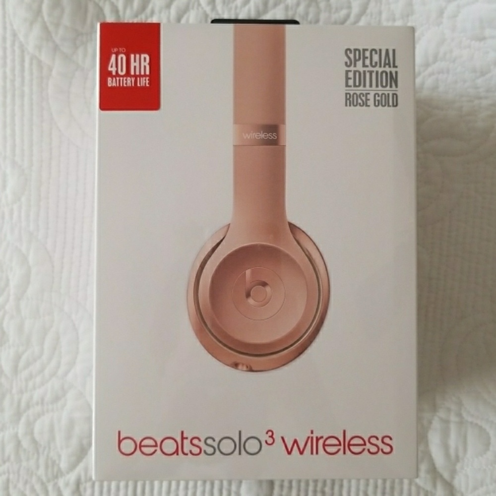 Beatssolo3 wireless headphones special edition