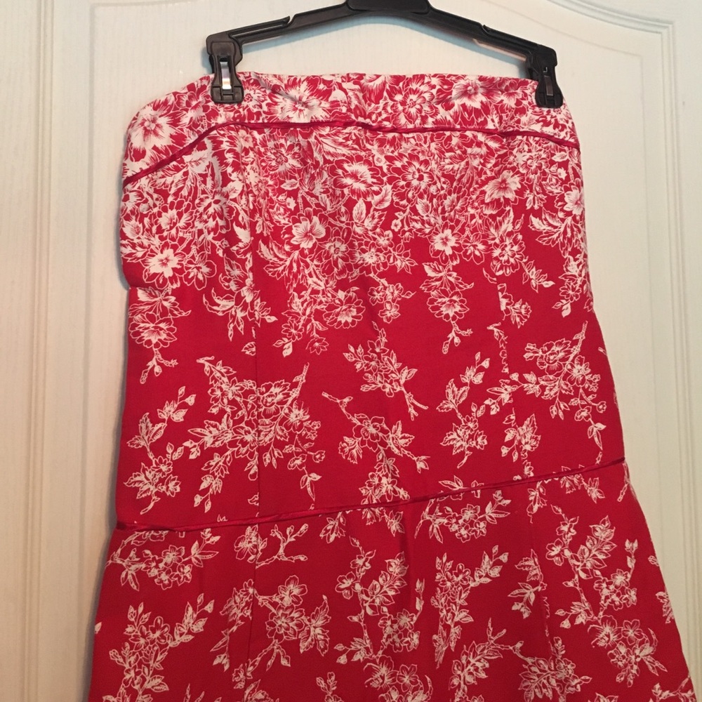 Red and white strapless dress