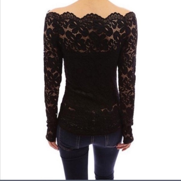 🎀Hot item! 🎀 Sexy and elegant lace top! - Picture 2 of 7