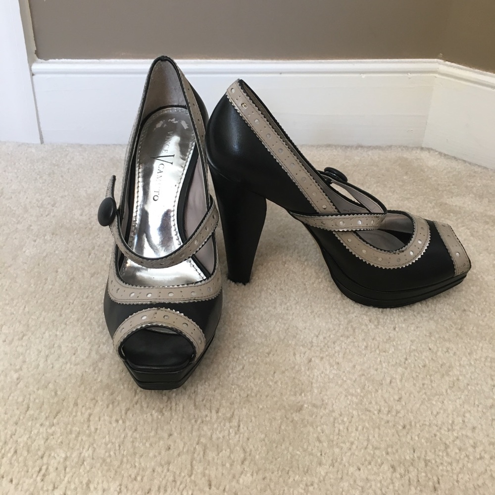 Vince Camuto black/gray peep toe pumps