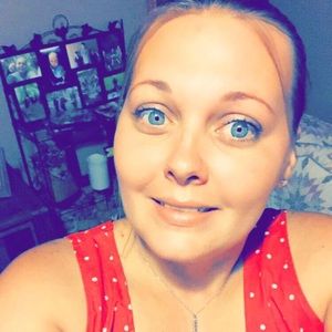 Meet your Posher, Stacy