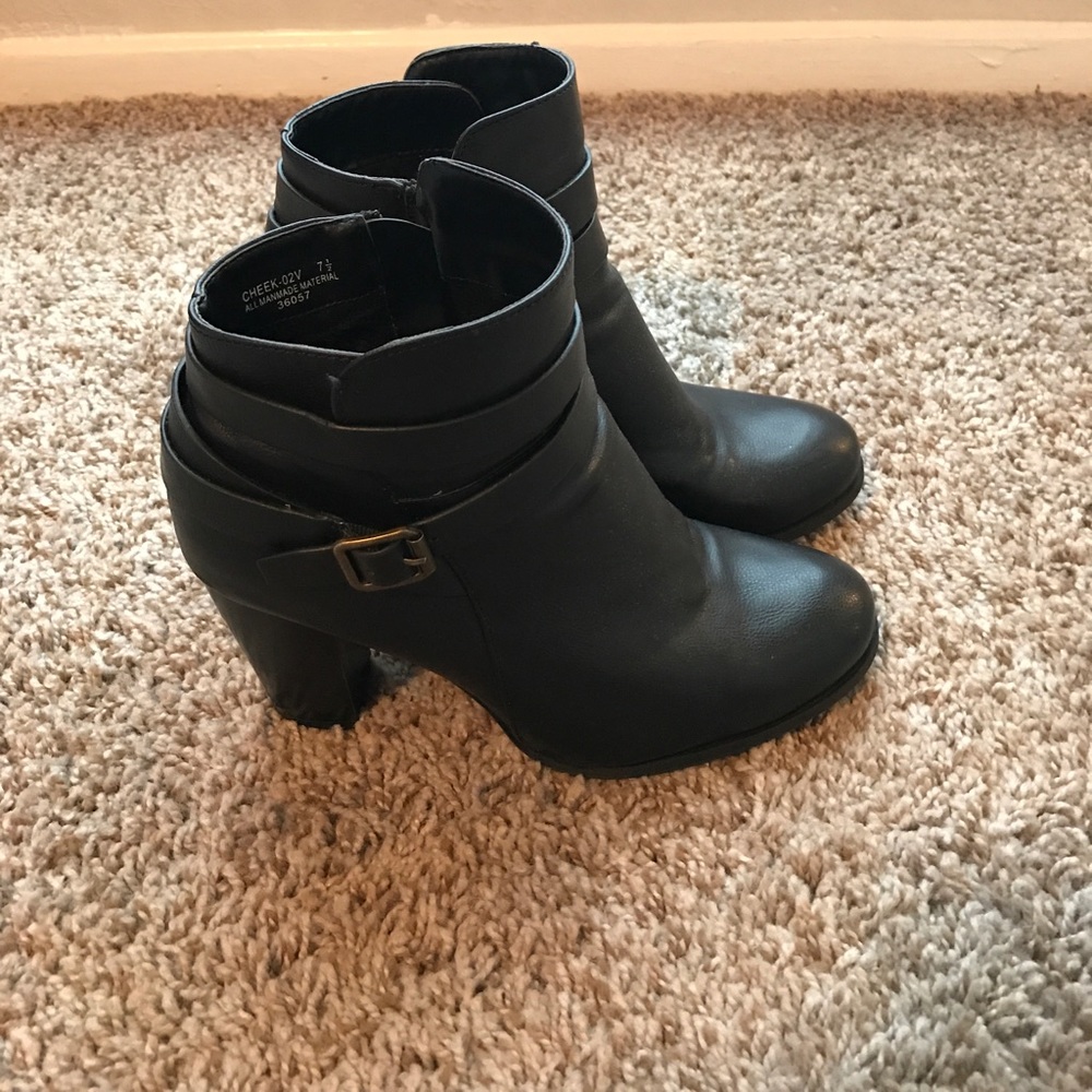Ankle booties