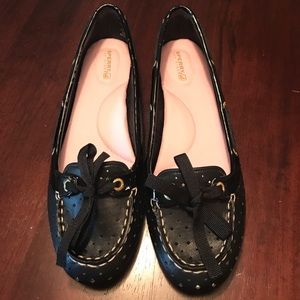 Black lace-up Sperry Topsider flats