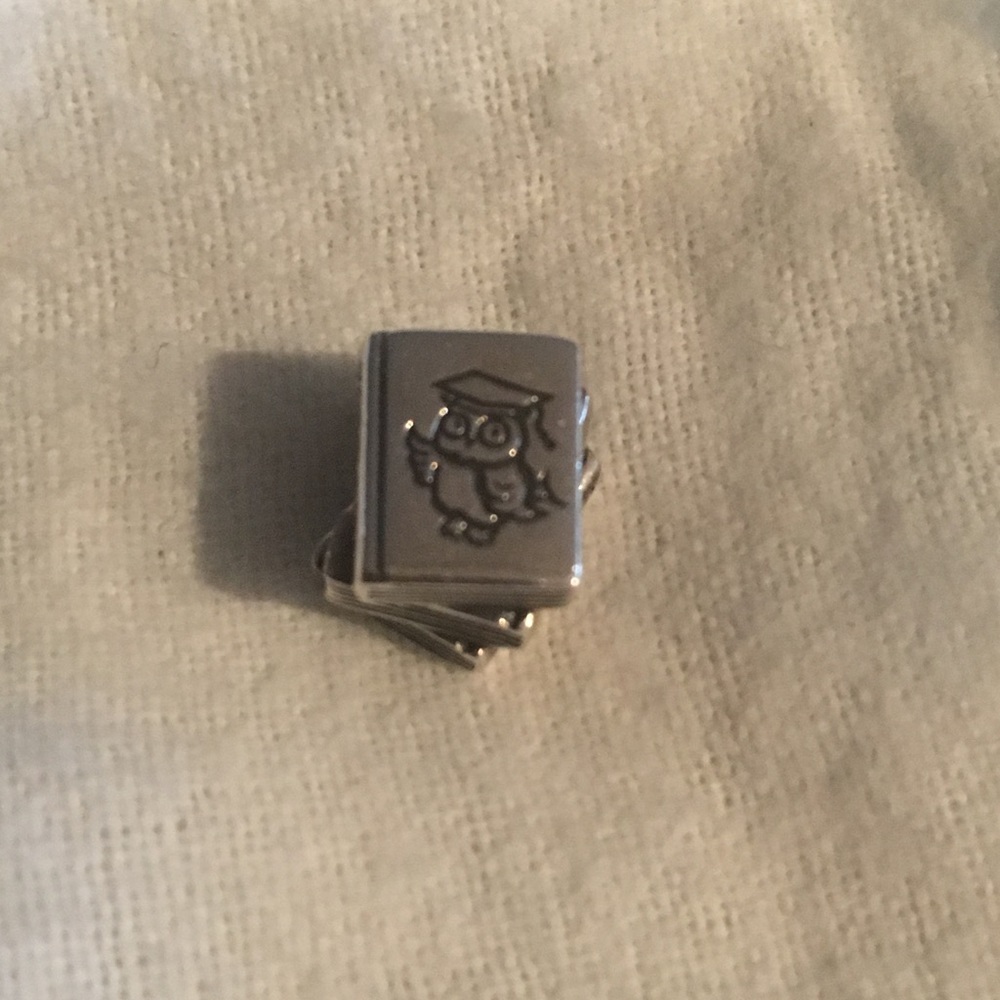 Pandora books charm